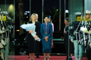 Ratu Maxima di Sambut Langsung OJK Untuk Memulai Agenda Kesehatan Finansial Di Indonesia