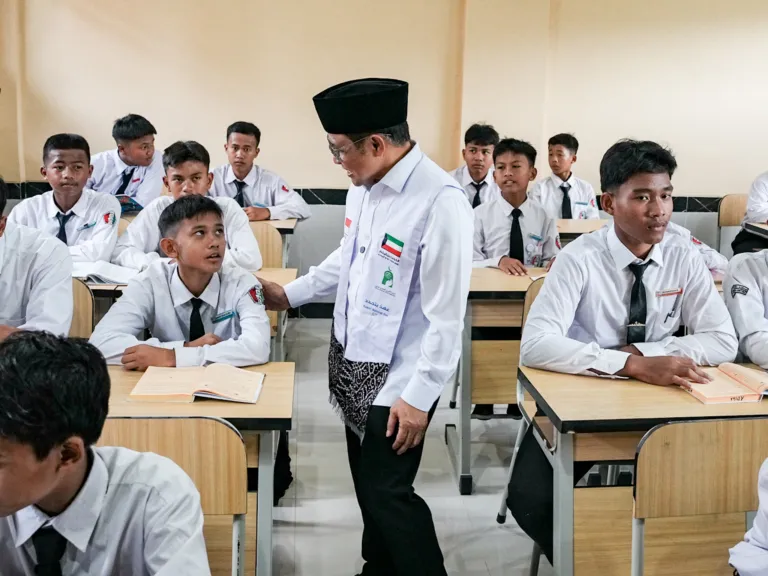 Menko PM Resmikan Ponpes Darel Azhar, Perkuat Peran Pesantren dalam Pemberdayaan