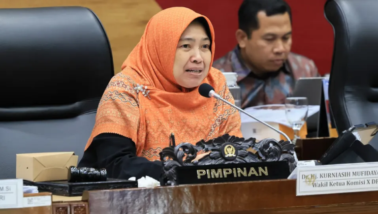 Kurniasih Mufidayati: Kesejahteraan Guru Harus Jadi Fondasi RUU Sisdiknas