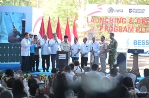 PLTS 100 GWp Diluncurkan, PLN Siap Dukung Akselerasi Pengembangan EBT Menuju Swasembada Energi