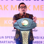 Penyerahan Sertifikat Tanah untuk MBR di Kalsel Guna Pastikan Program Bedah Rumah Sah secara Hukum