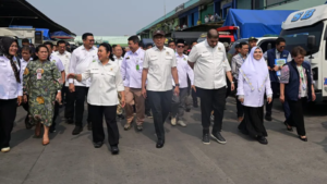 Tinjau Pasar Induk Cipinang, Abdul Kharis Puji Kesiapan Stok Pangan Nasional