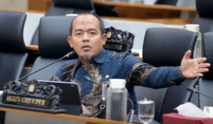 Salurkan Masker hingga Tabung Oksigen, Riyono Bantu Masyarakat Kalbar-Kalteng dari Musibah Karhutla