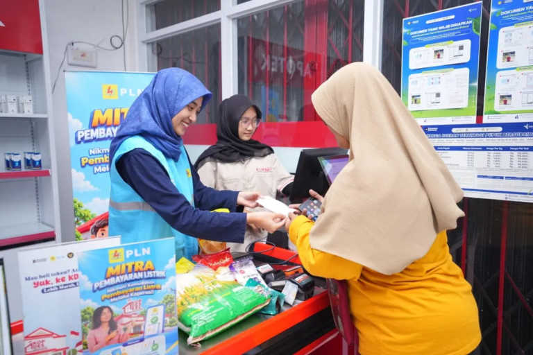 Wamendes Tinjau KDKMP di Klaten, Sinergi PLN Dukung Penguatan Ekonomi Desa melalui Kemitraan Layanan Pembayaran Listrik