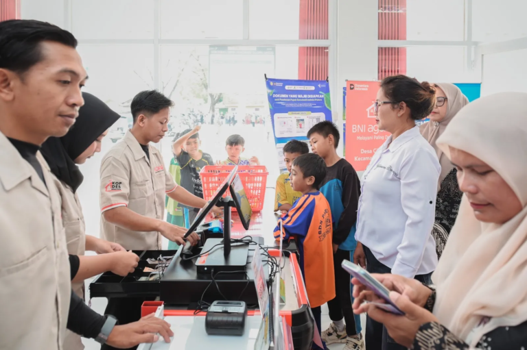 Dekatkan Layanan ke Desa, PLN dan Wamendagri Dorong Transaksi Listrik Mudah Lewat KDKMP di Jawa Barat